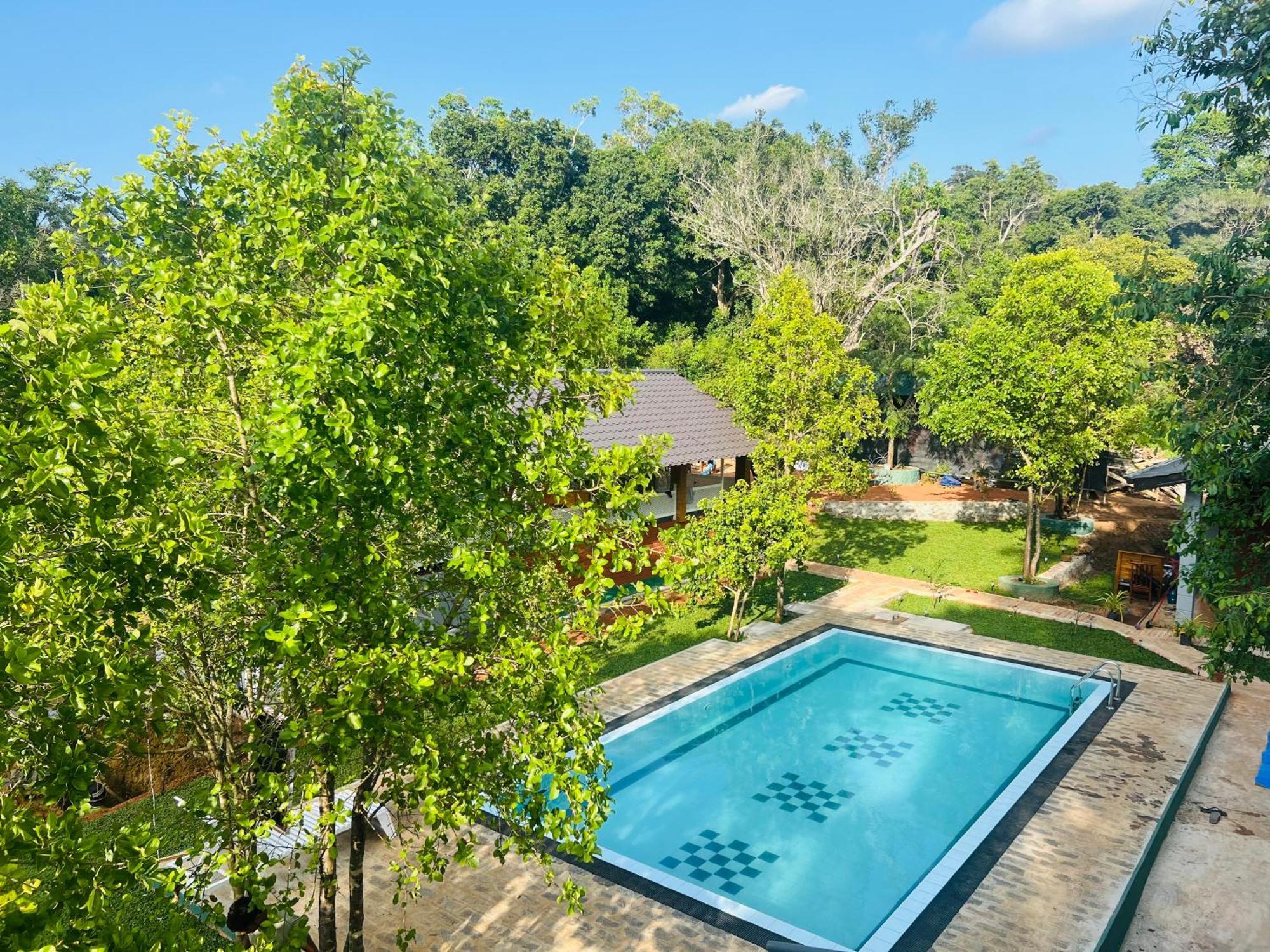 Maapagala Resort Sigiriya Exteriör bild