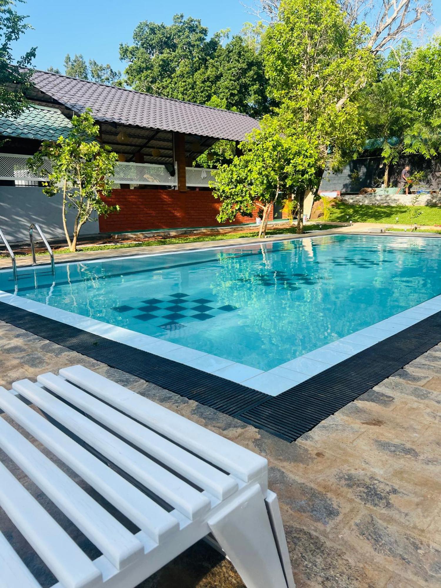 Maapagala Resort Sigiriya Exteriör bild